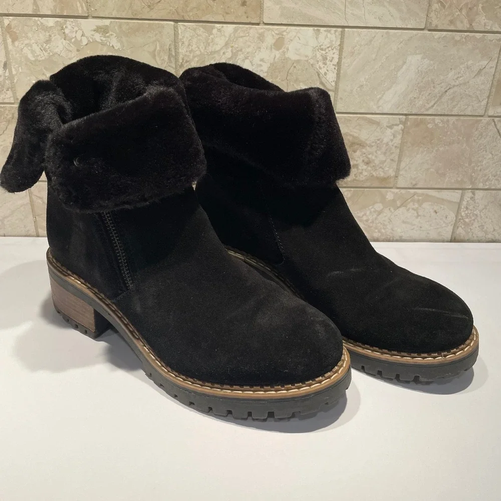 Bertuchi Black Suede Faux Fur Lined Ankle Boots Made‎ in Spain Lug Sole Size 8.5